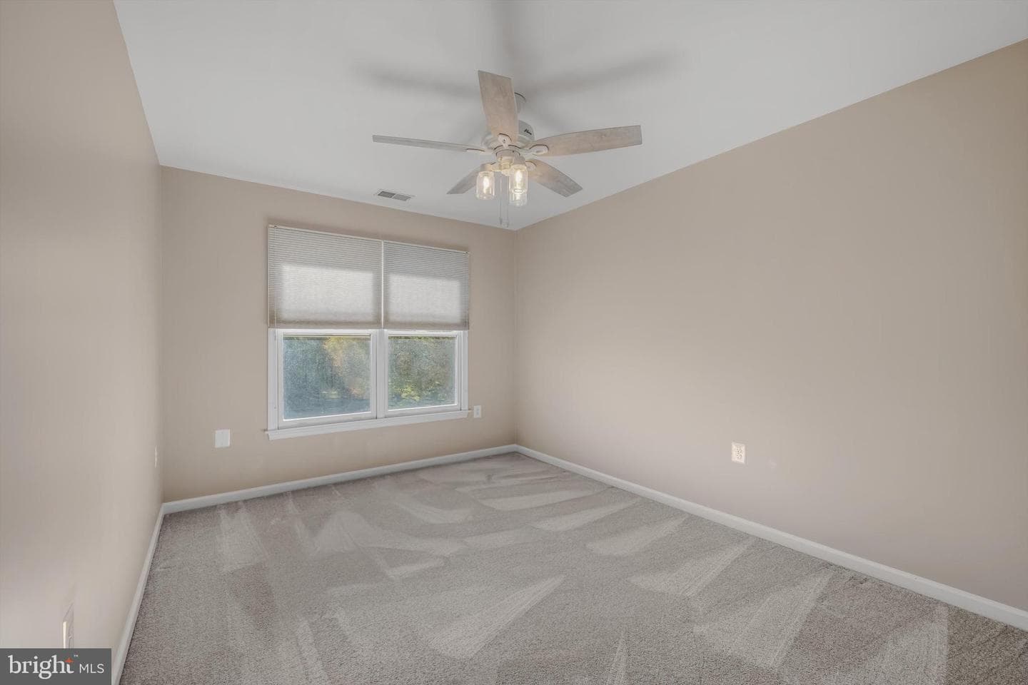 400 Deer Ridge Drive photo 37