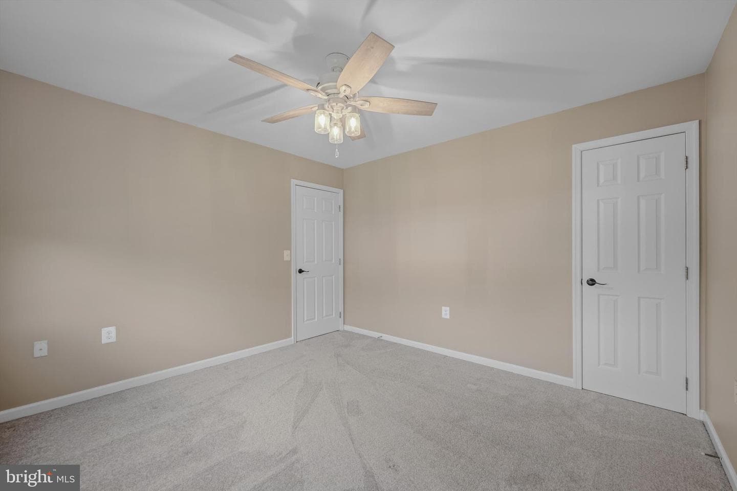 400 Deer Ridge Drive photo 41