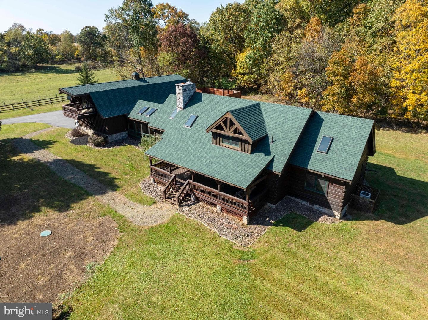 10201 Leetown Road photo 3