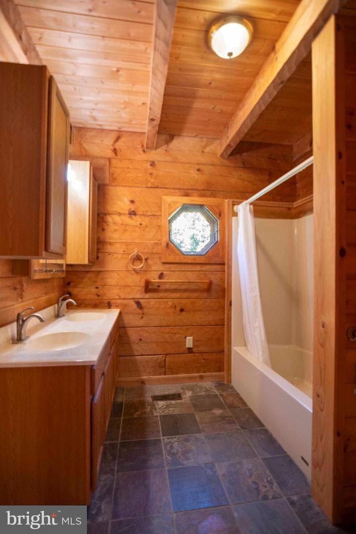 10201 Leetown Road photo 71