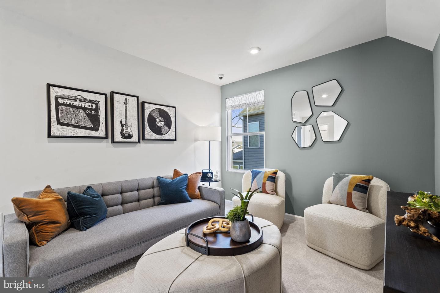 73 Taft Avenue photo 26