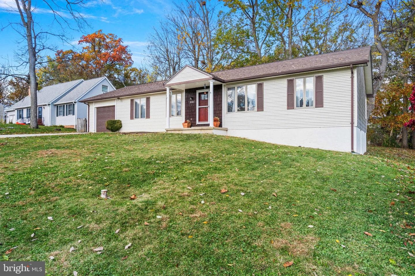 546 Fenway Drive photo 3