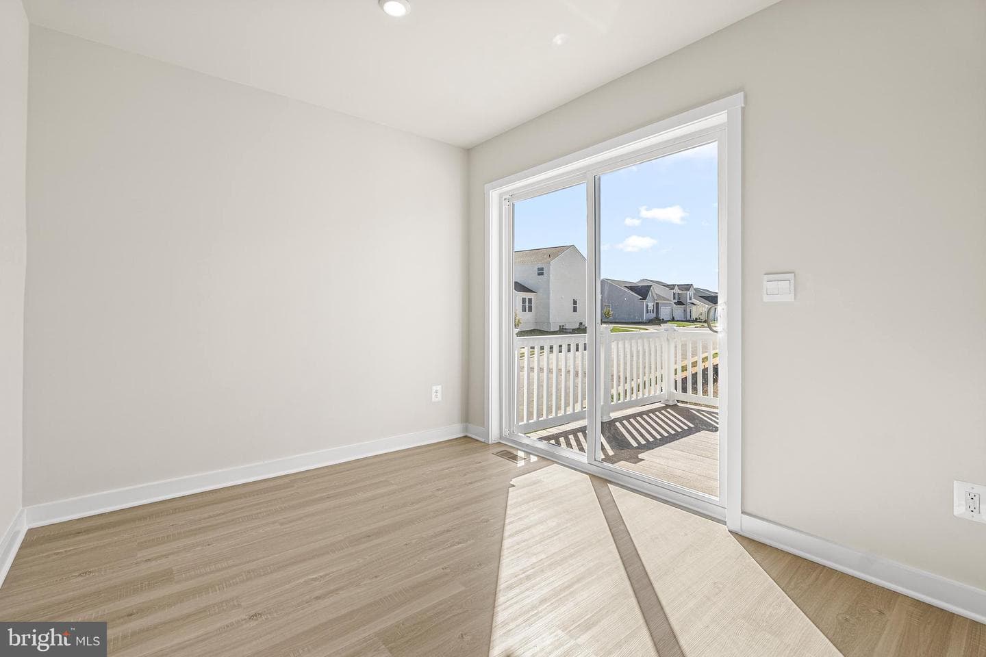 209 Huntwell West Avenue photo 7