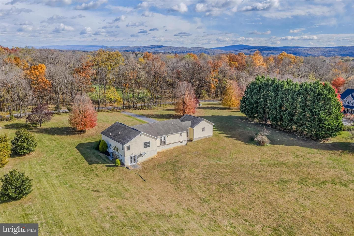 104 Stonehouse Lane photo 3
