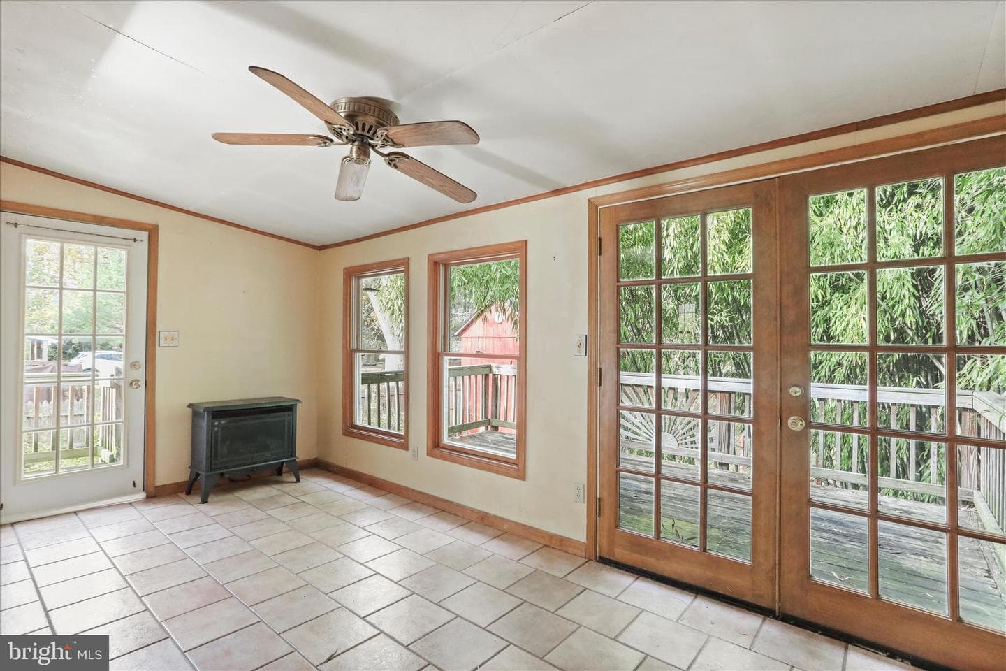 207 W High Street photo 14