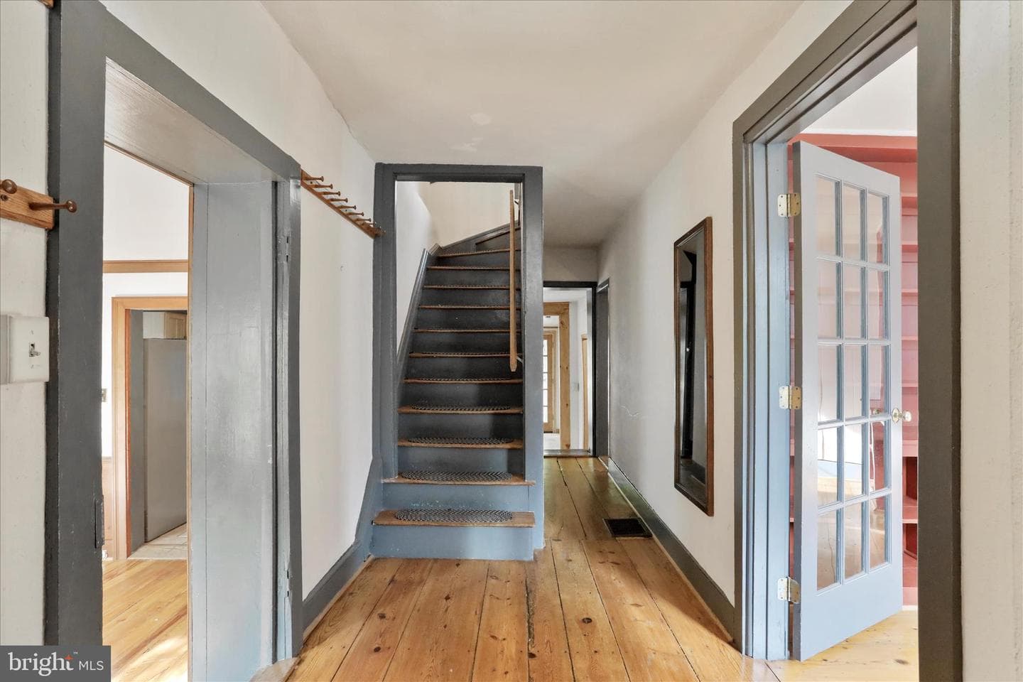 207 W High Street photo 15
