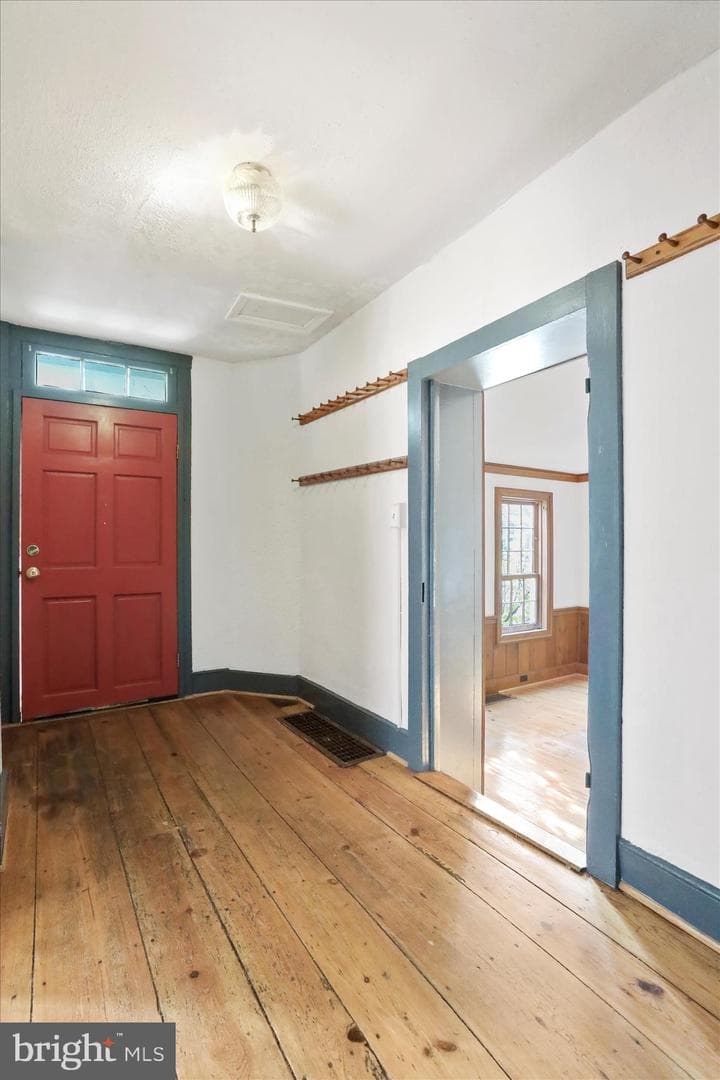 207 W High Street photo 21