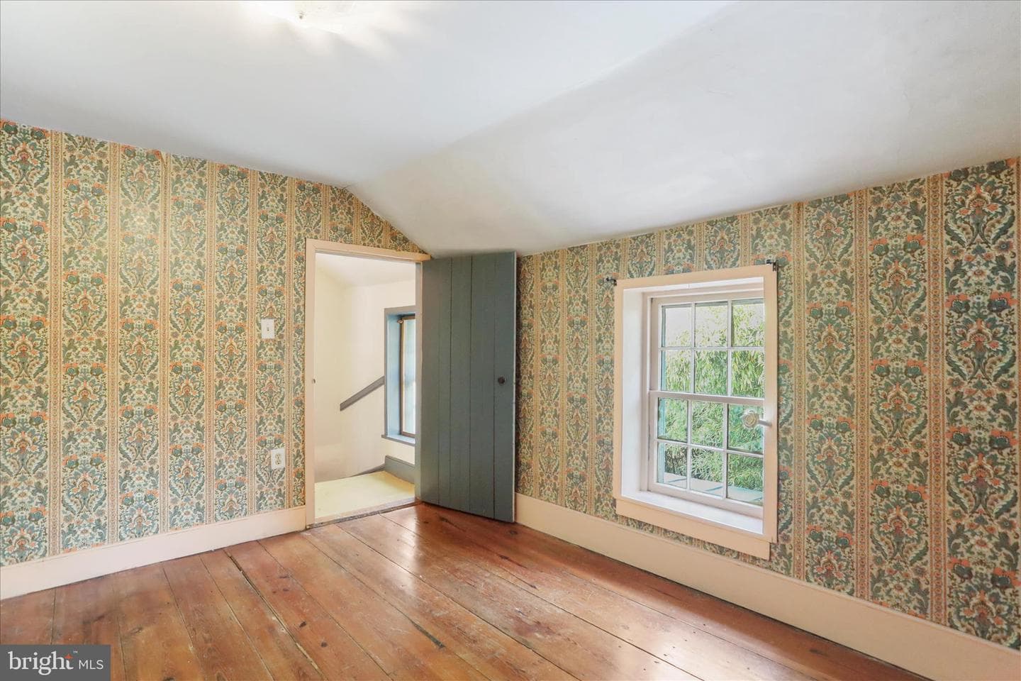 207 W High Street photo 29