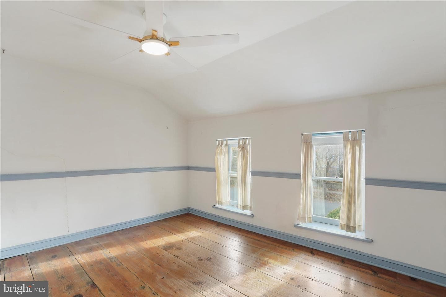 207 W High Street photo 31