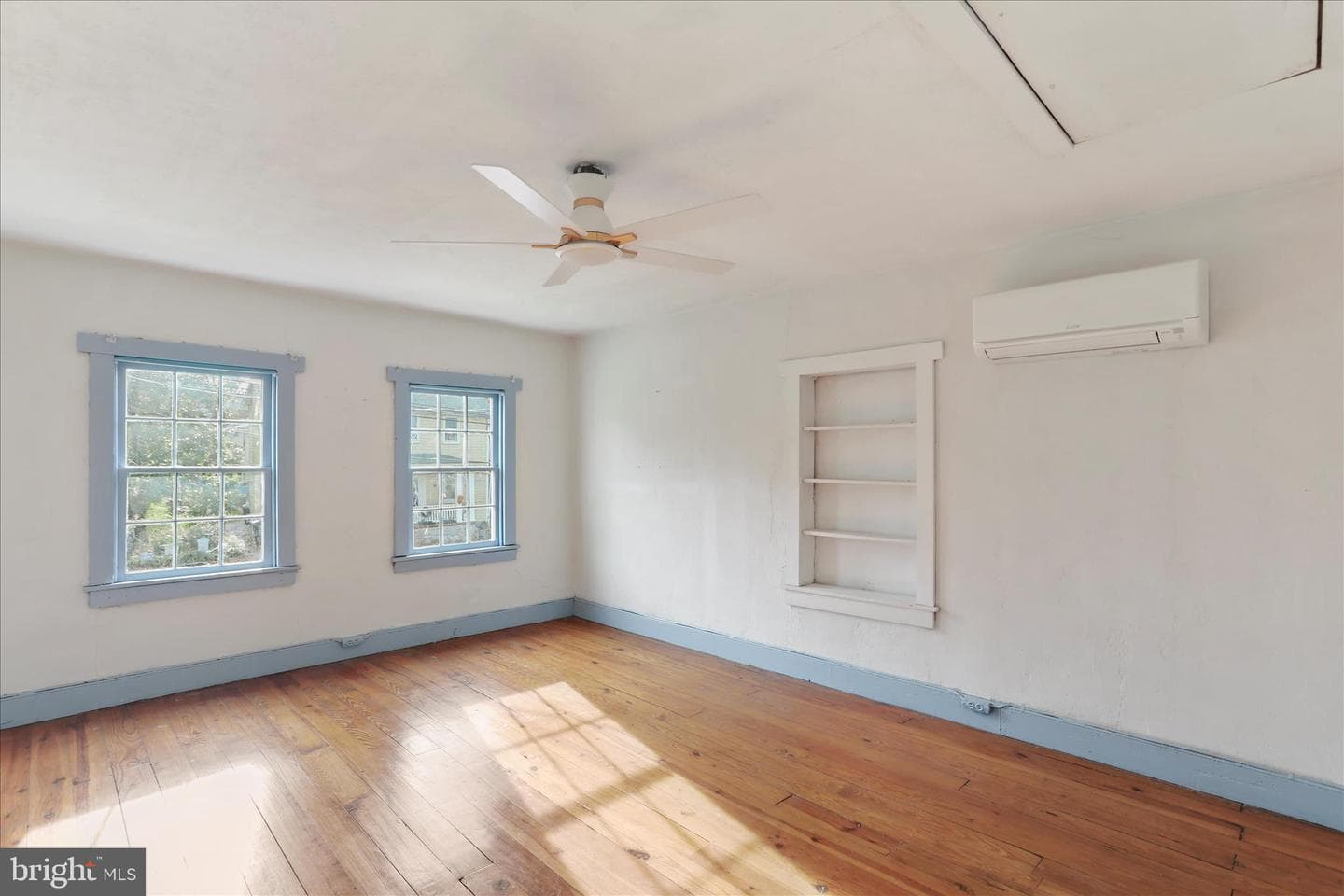 207 W High Street photo 34