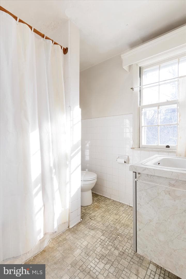 135 Blakeley Place photo 23