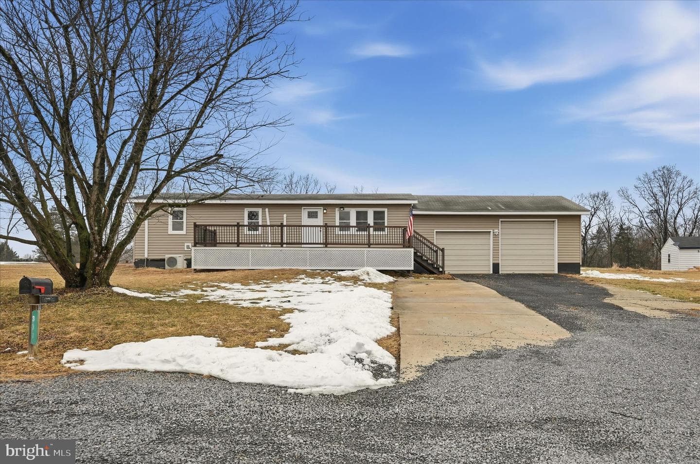 337 Cedar Drive photo 3
