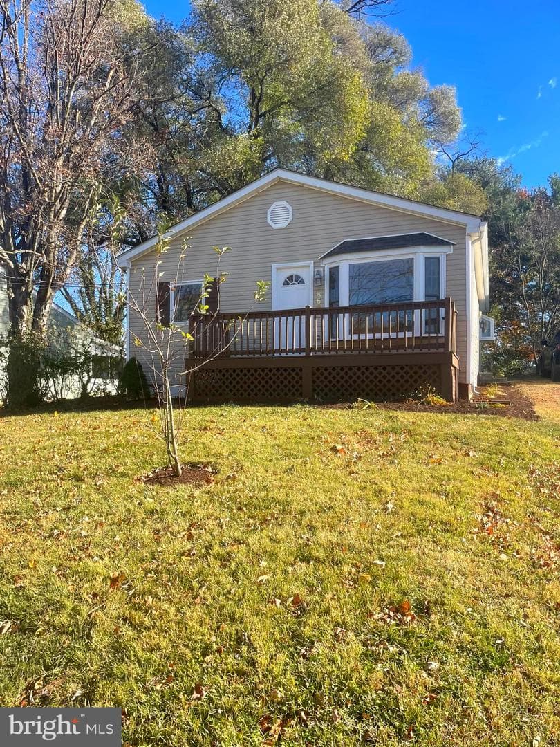 868 Jefferson Avenue photo 2