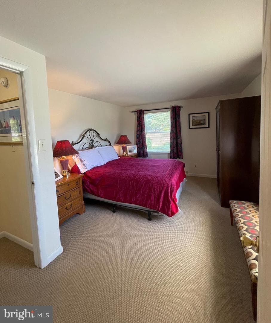 99 Exeter Court photo 21