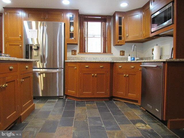 491 Washington St photo 21
