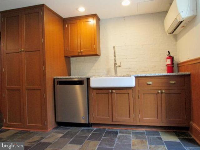 491 Washington St photo 31