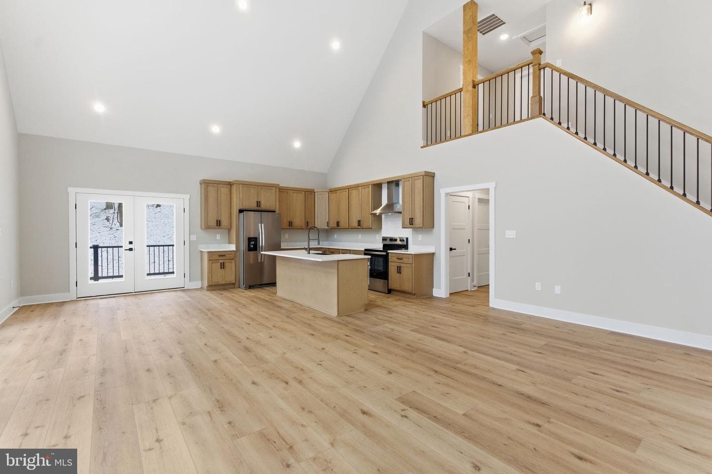 250 Adelaide Circle photo 8
