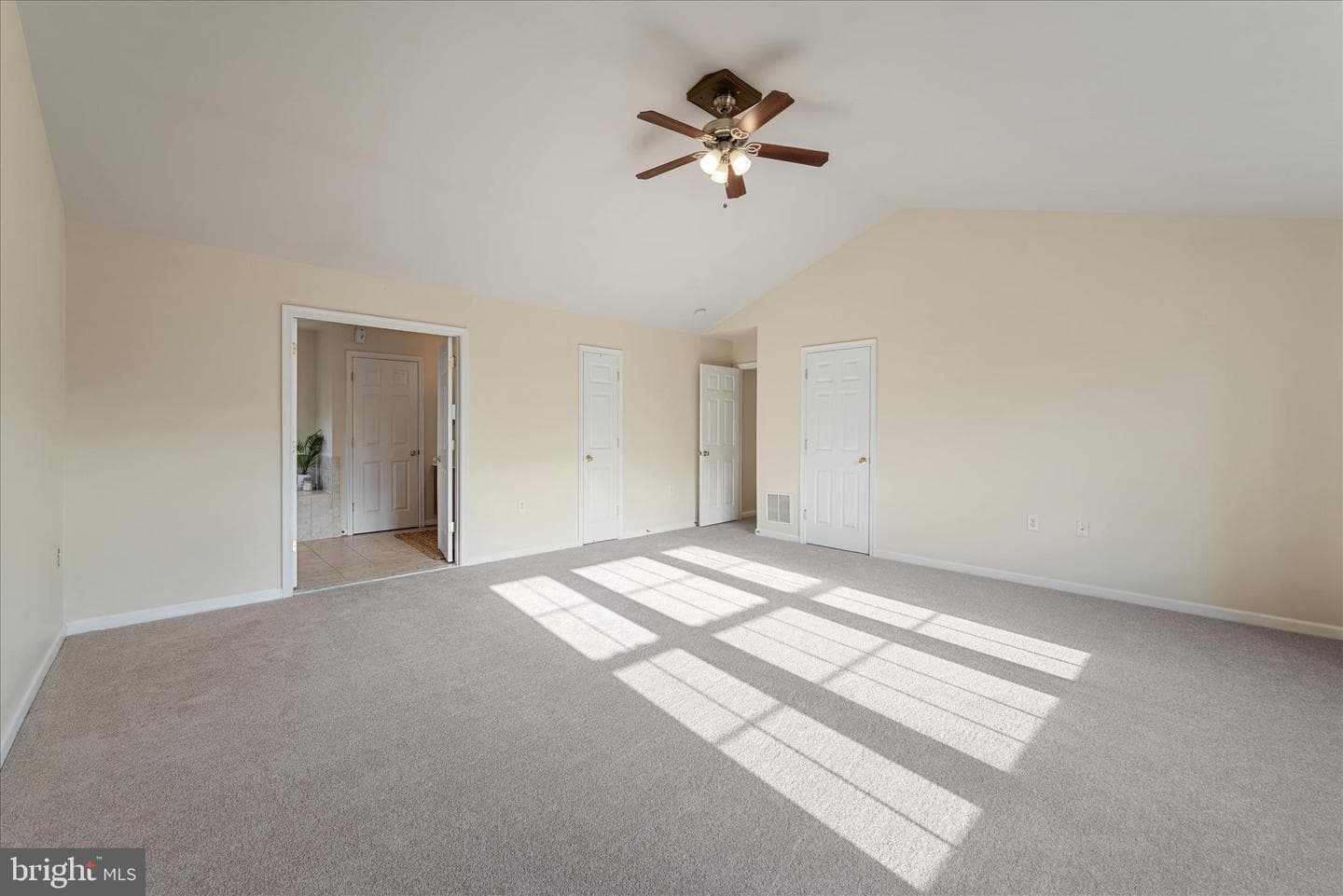 211 Stratus Drive photo 28