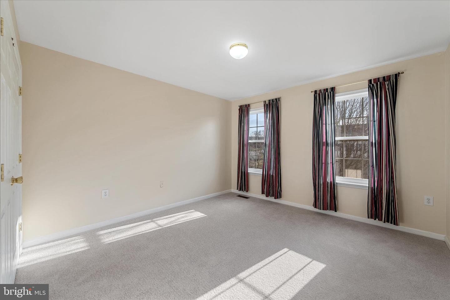 211 Stratus Drive photo 37