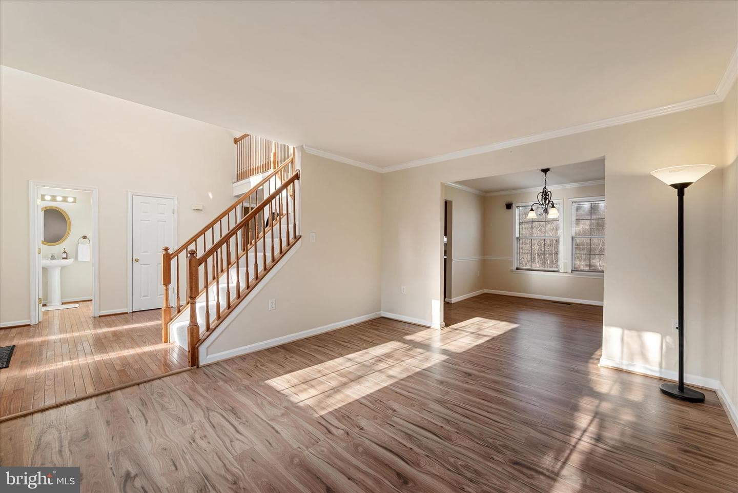 211 Stratus Drive photo 9