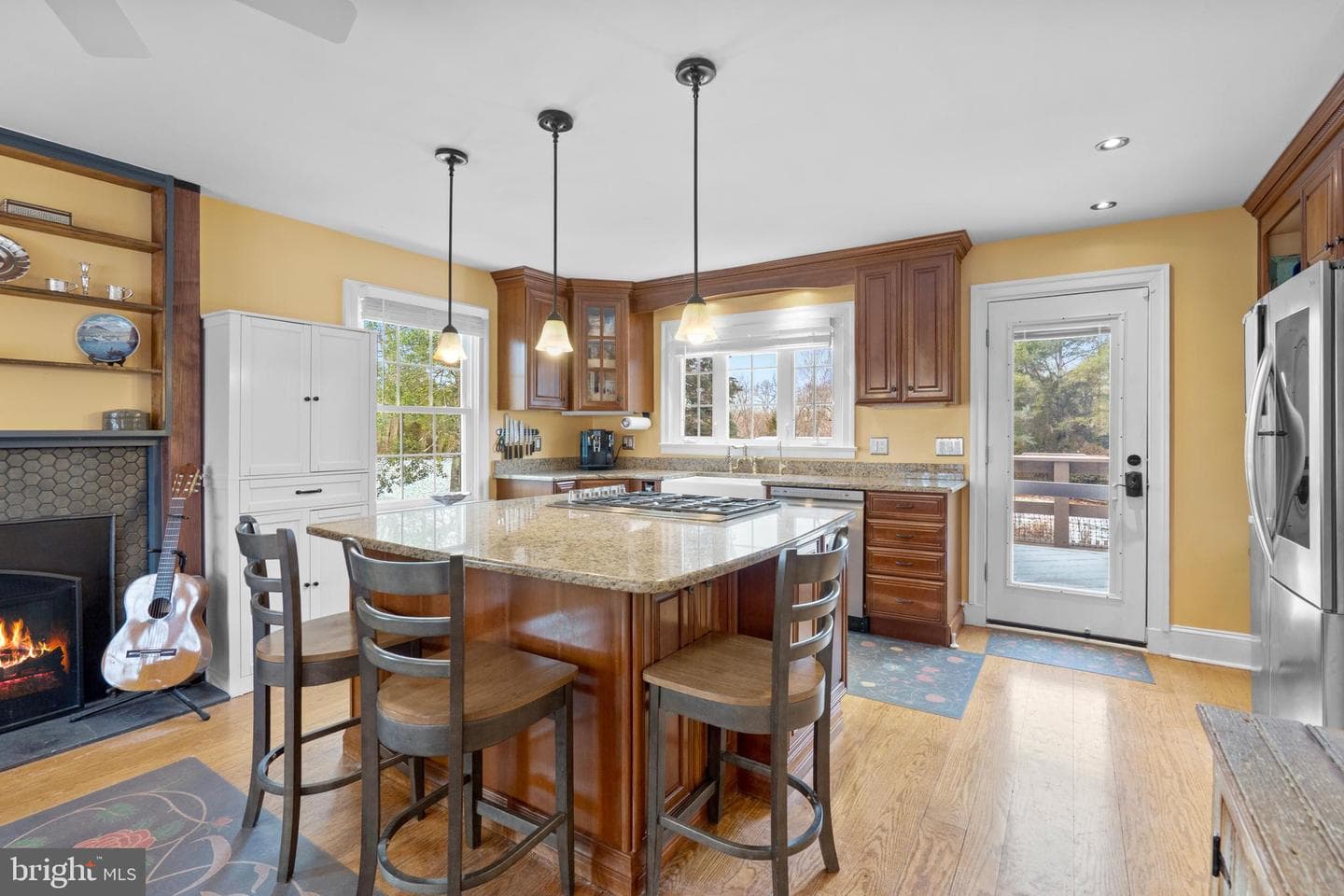 5194 Scrabble Road photo 7