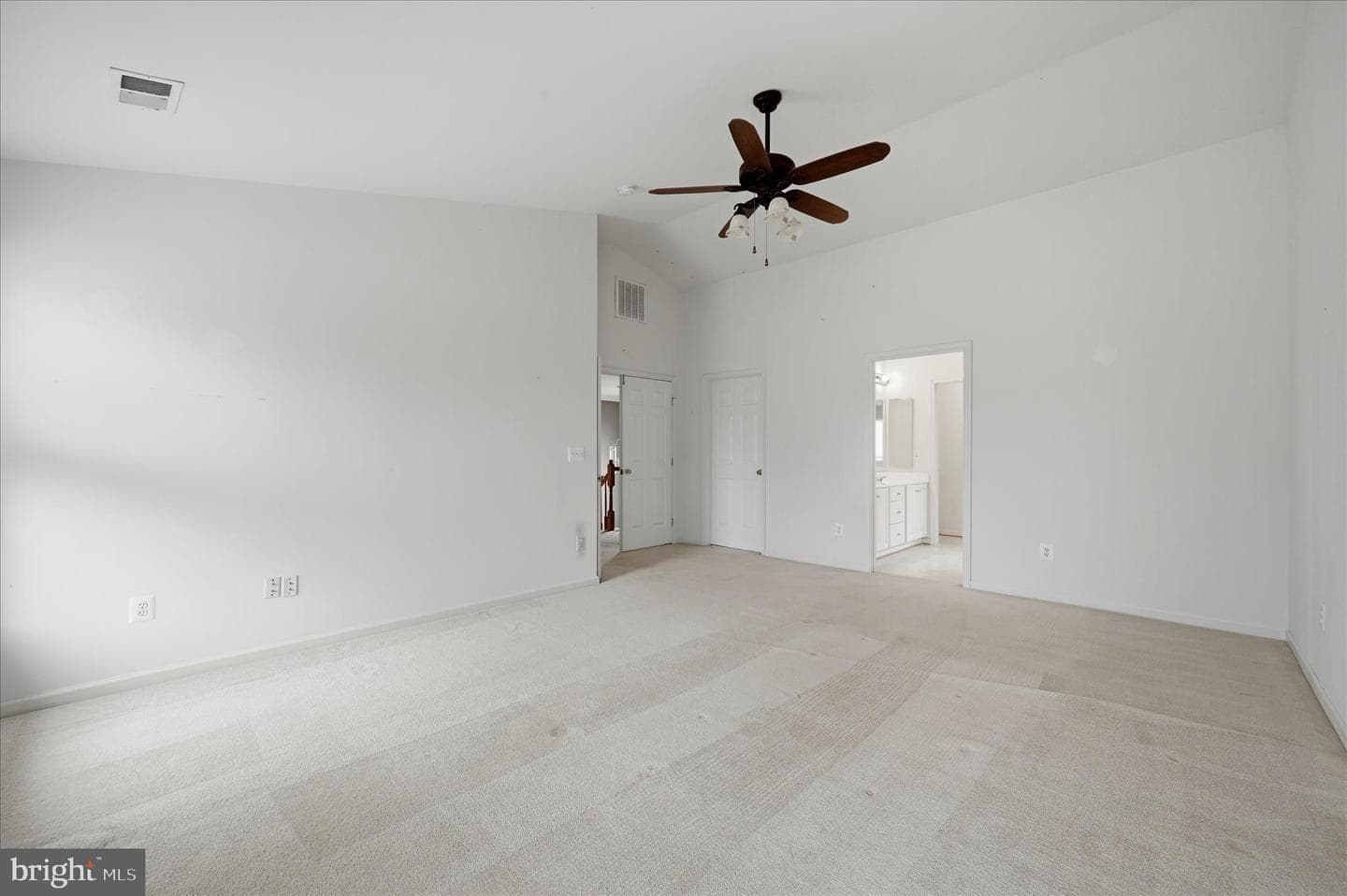 41 Pinehurst Court photo 29