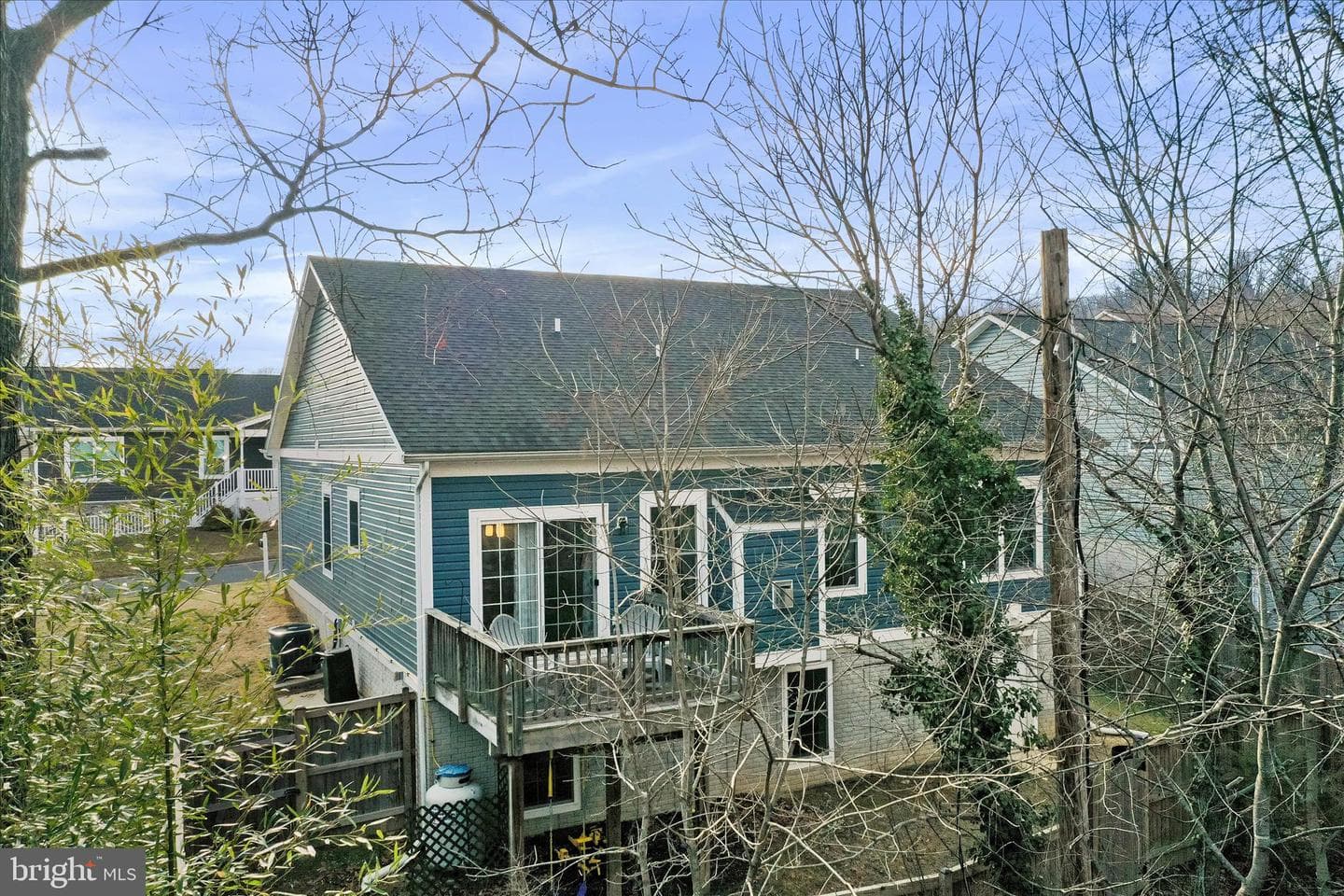 60 Village Circle photo 30