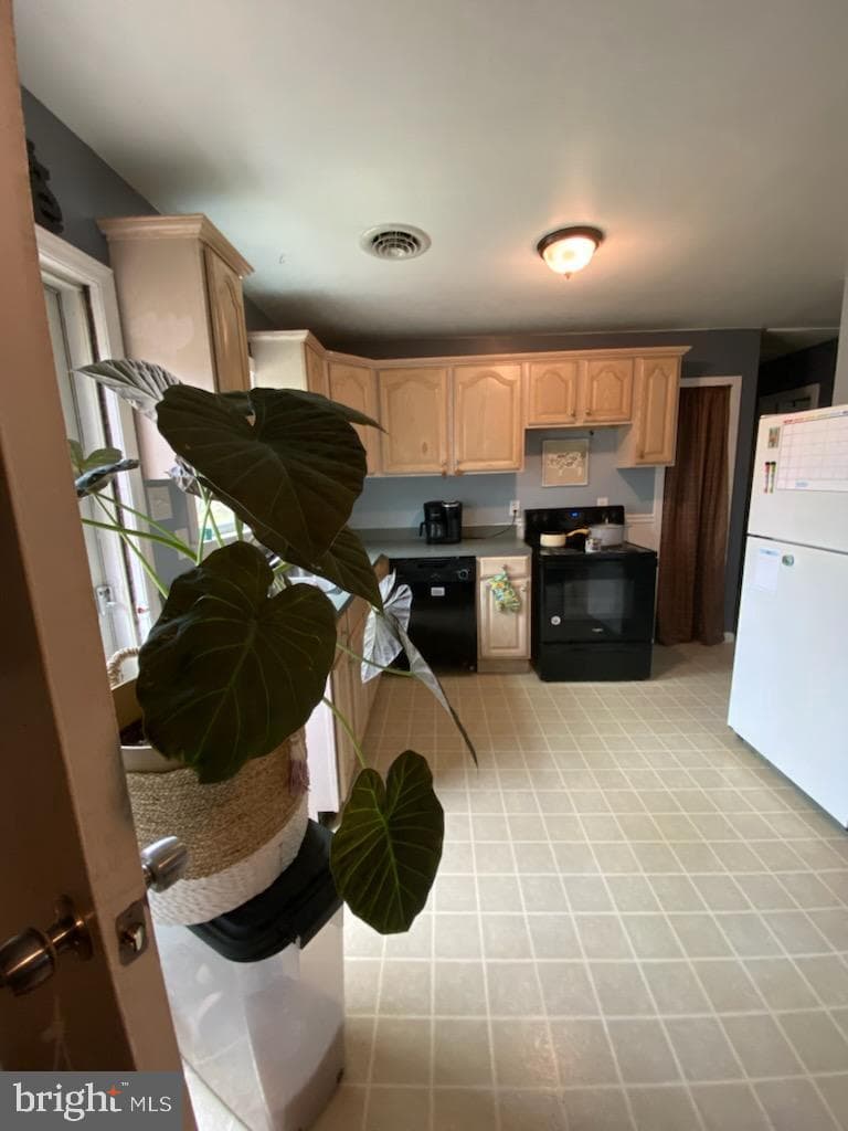 32 Scott Drive photo 9