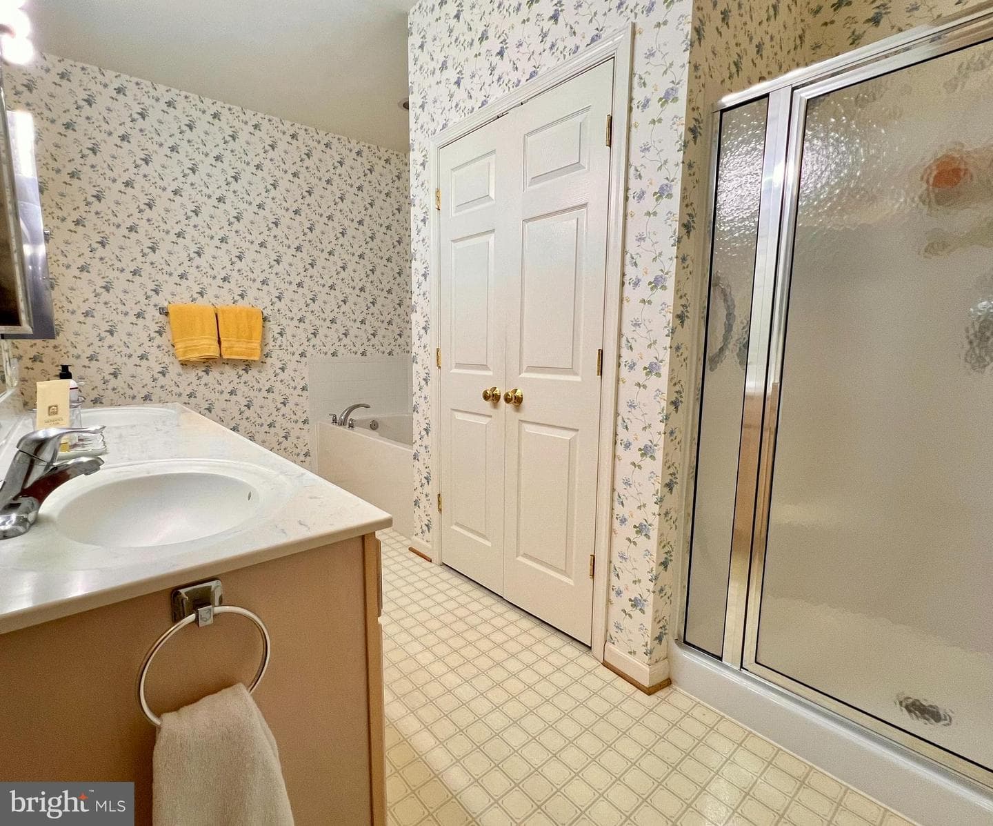 305 Brookline Drive photo 32
