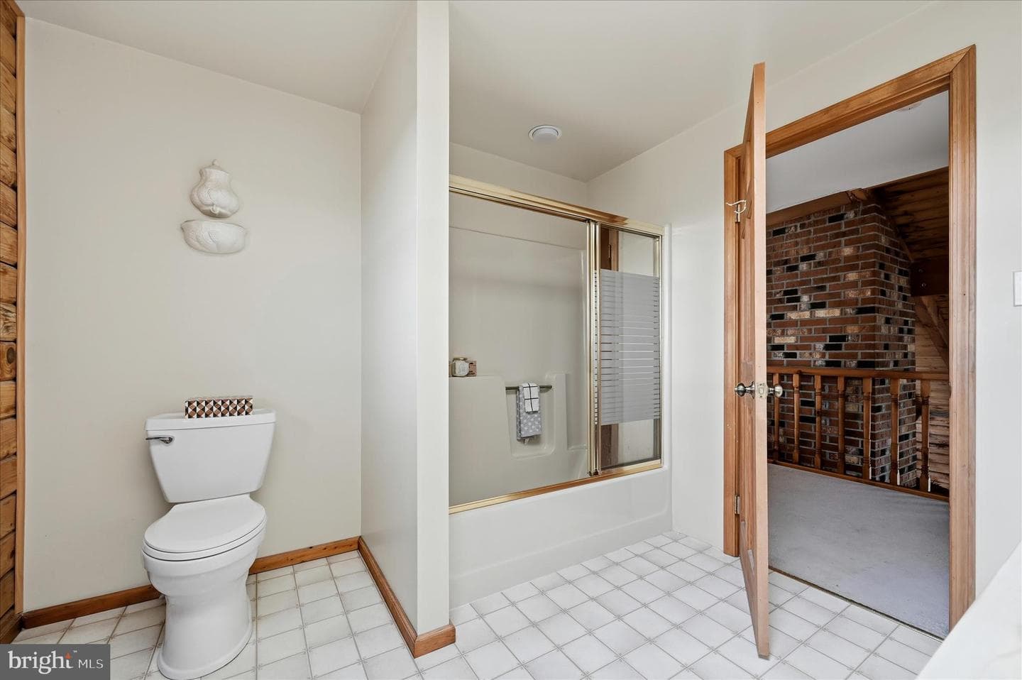 2048 Hinton Road photo 41