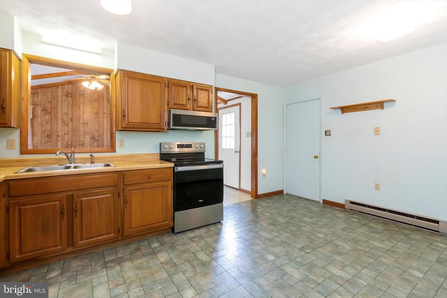 391 King Street photo 13