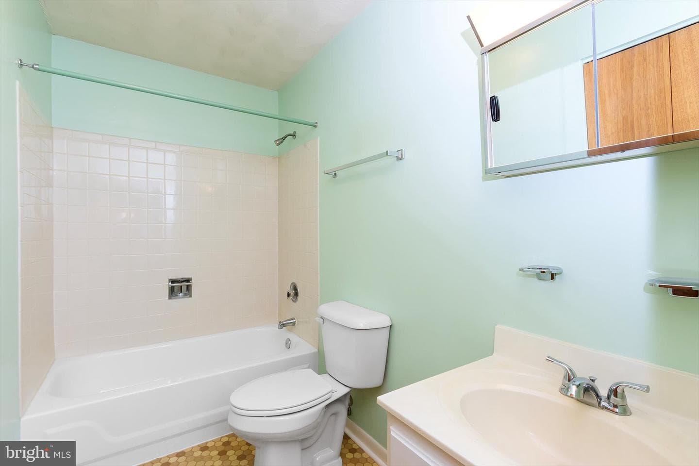 391 King Street photo 26