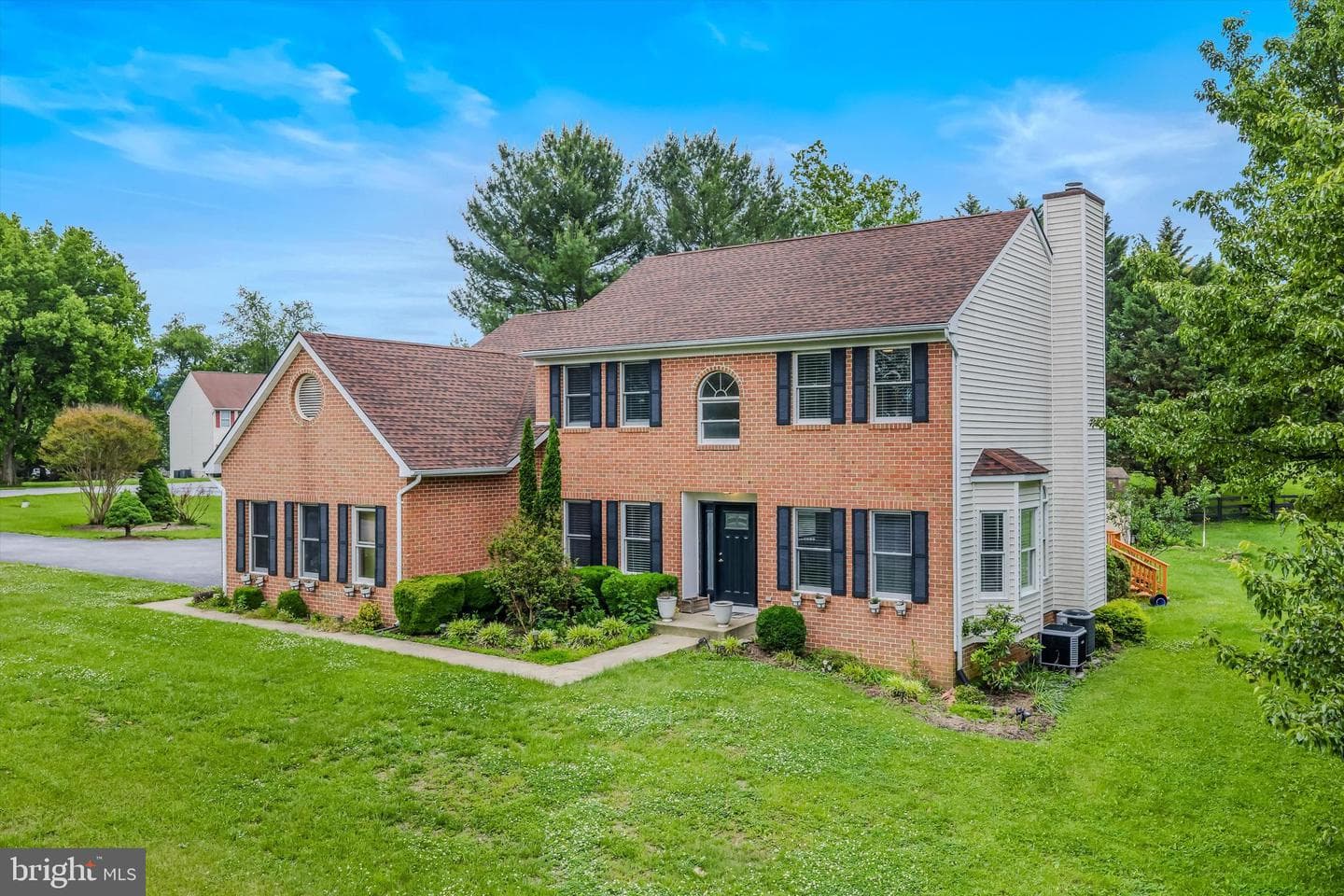 346 Deer Ridge Drive photo 3
