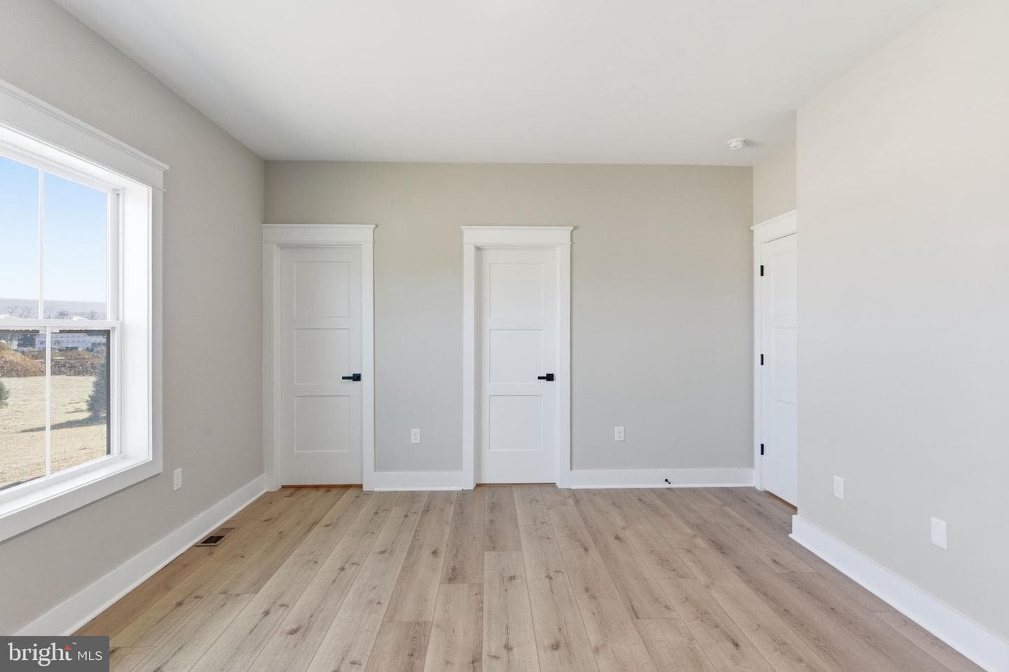121 Oxbow Court photo 32