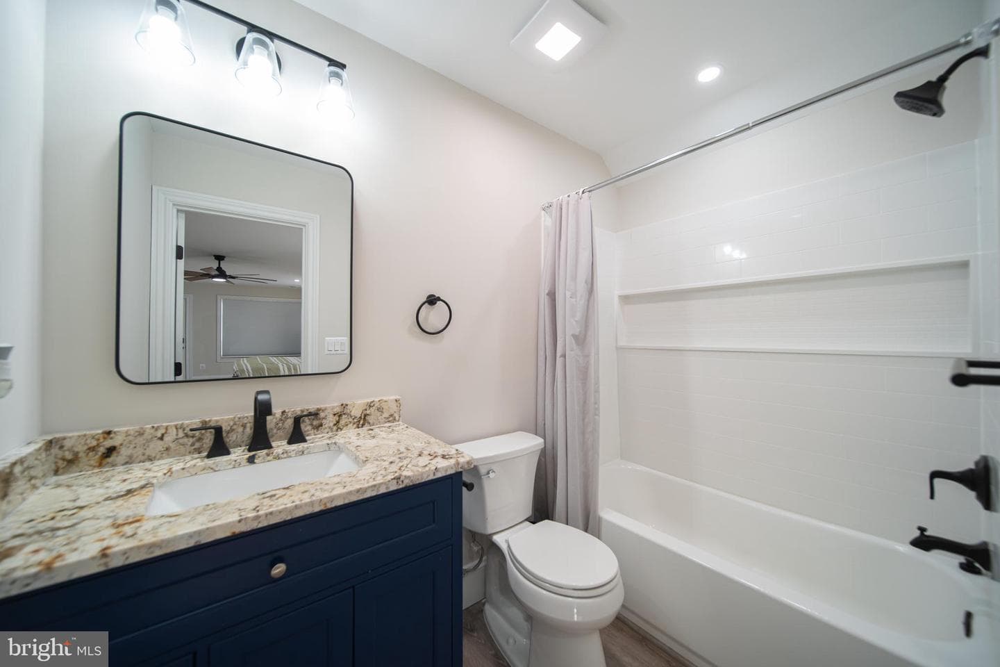 659 Waterside Drive photo 27