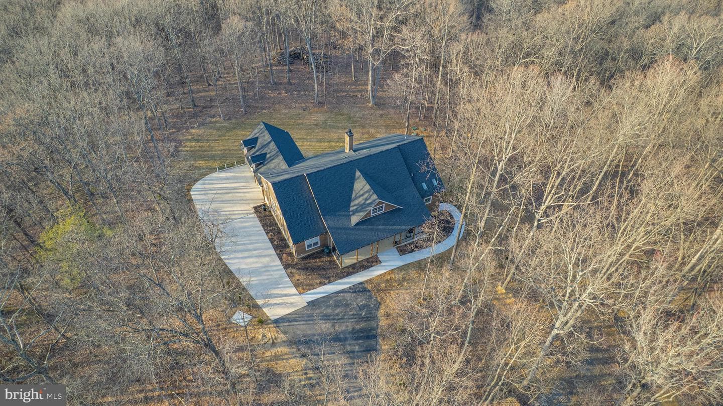 659 Waterside Drive photo 38