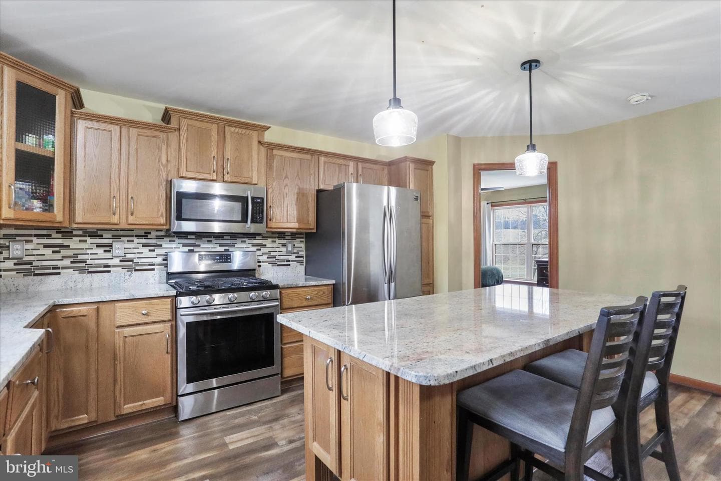 135 Carter Avenue photo 11