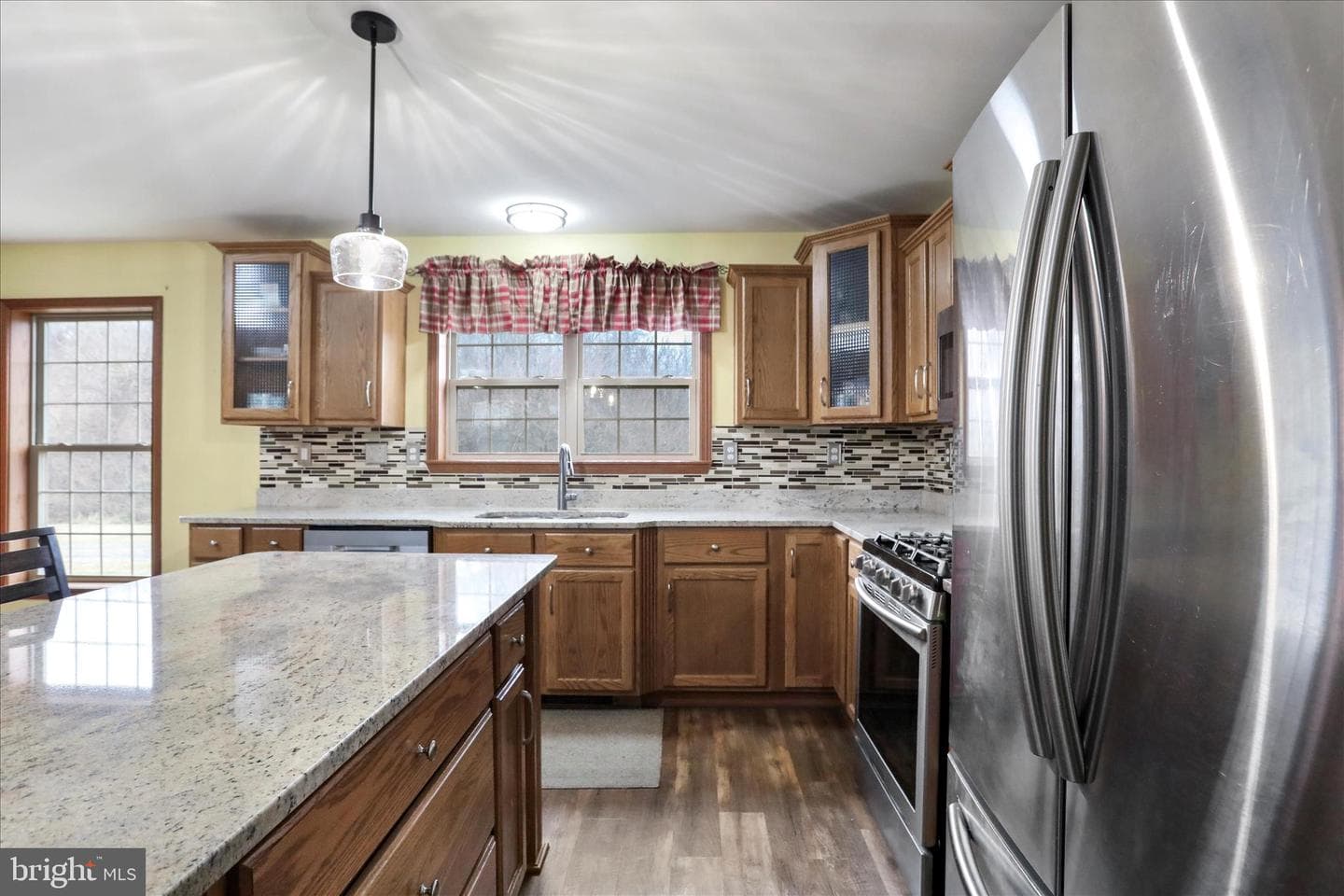 135 Carter Avenue photo 14