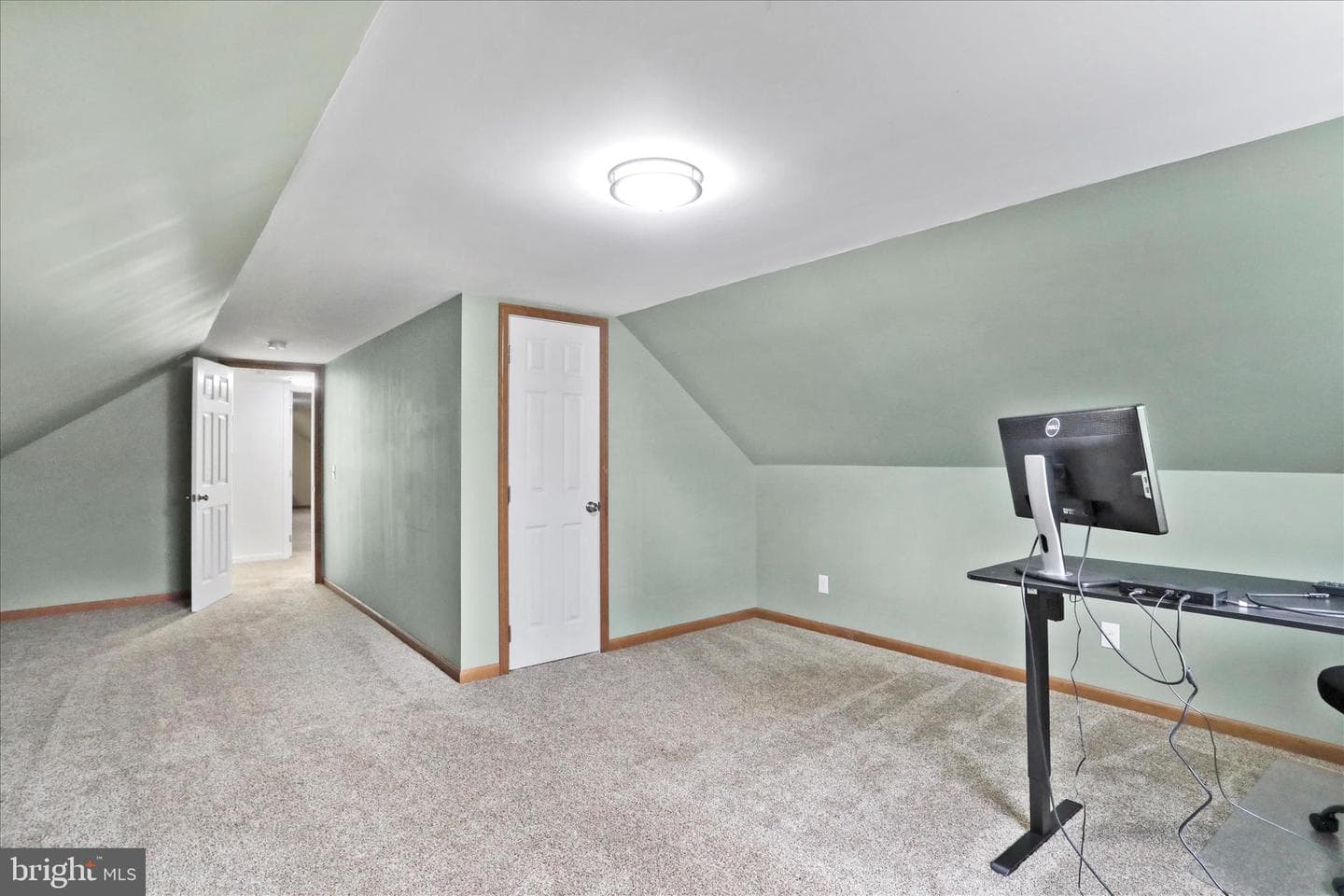 135 Carter Avenue photo 35