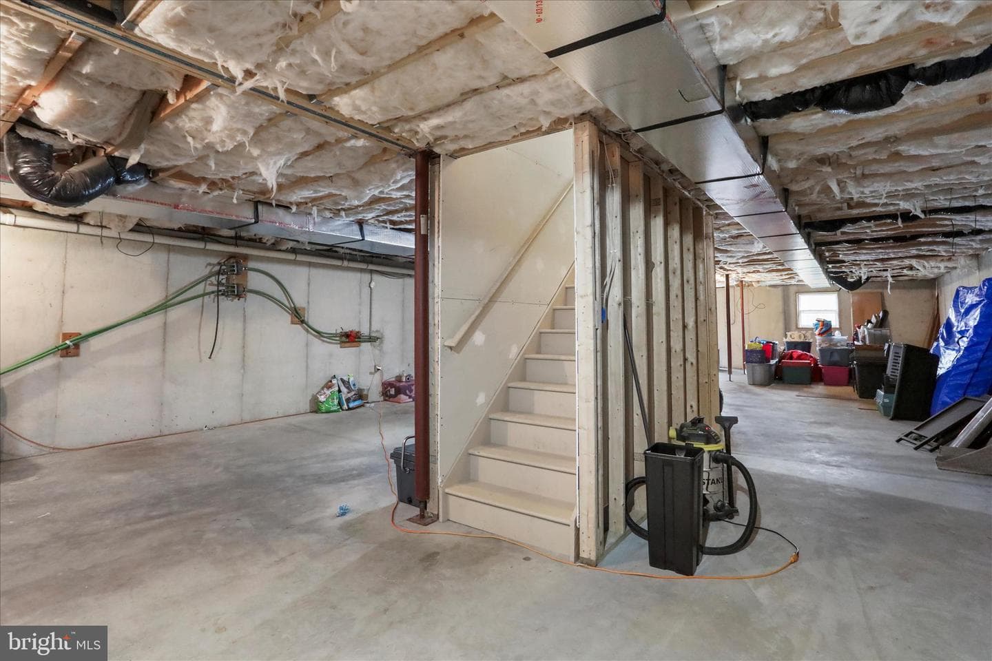 135 Carter Avenue photo 36