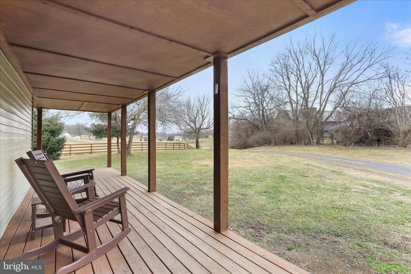 135 Carter Avenue photo 43