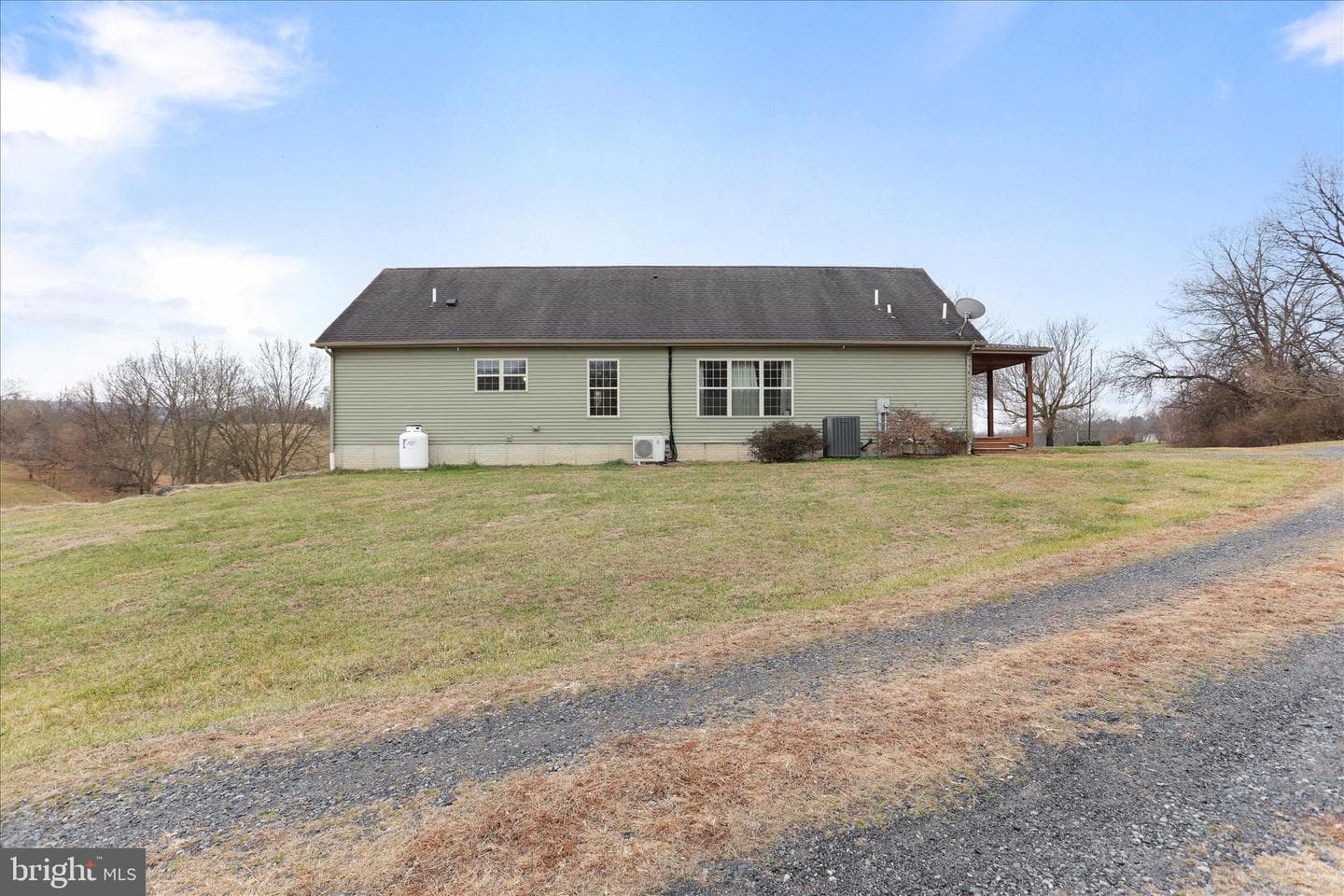 135 Carter Avenue photo 48