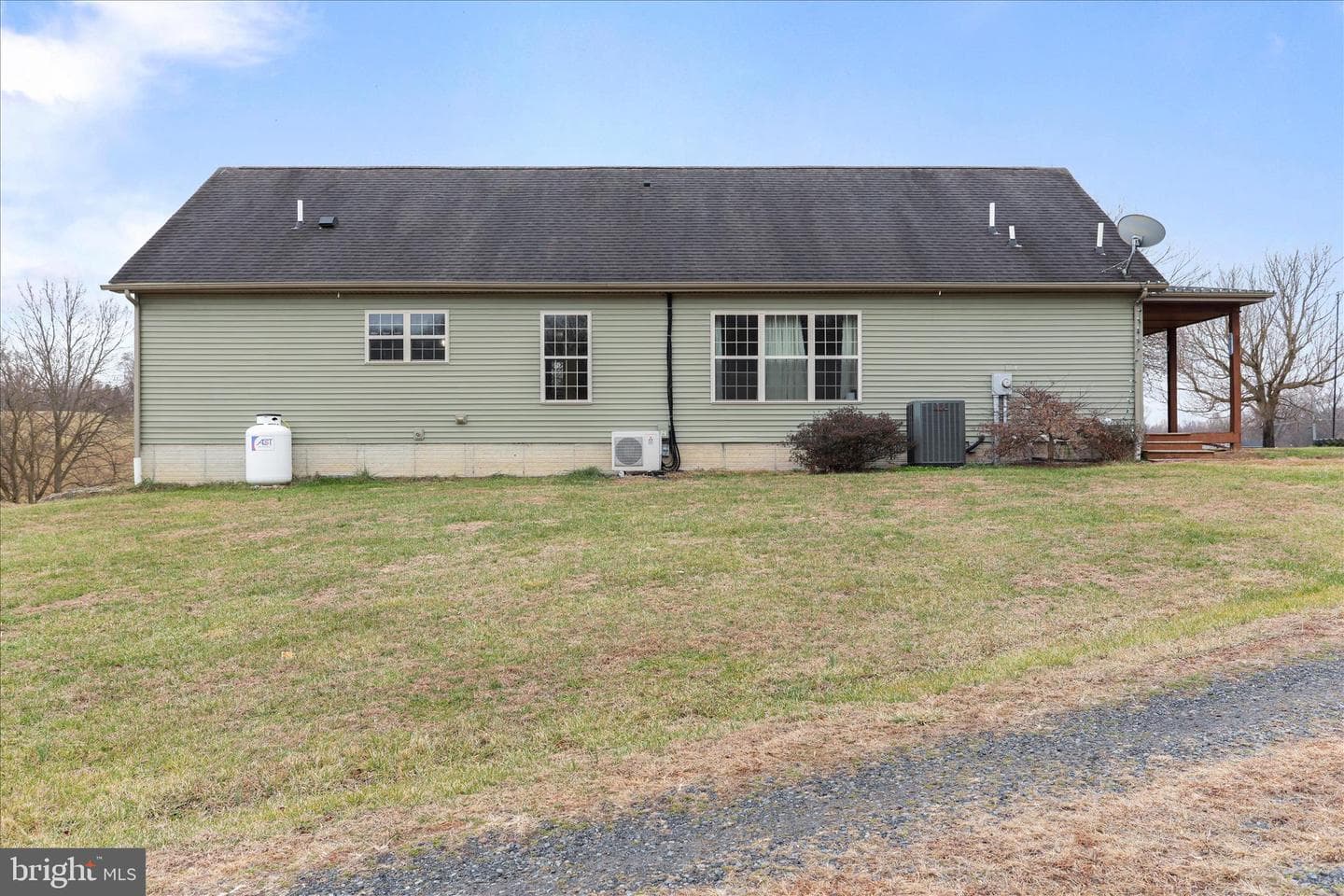 135 Carter Avenue photo 49