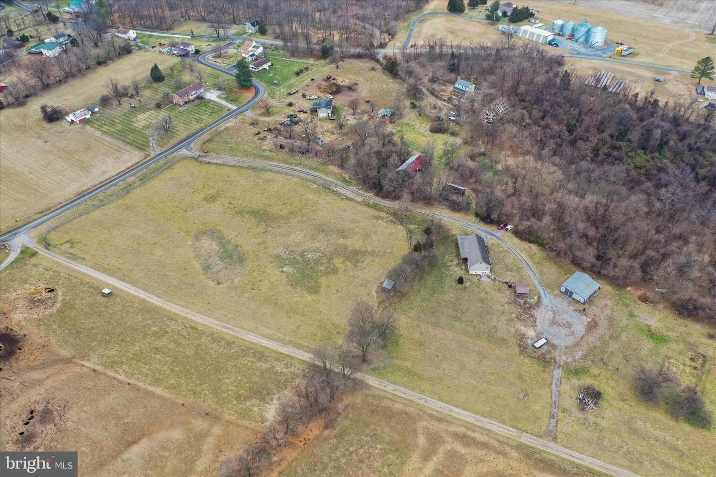 135 Carter Avenue photo 57