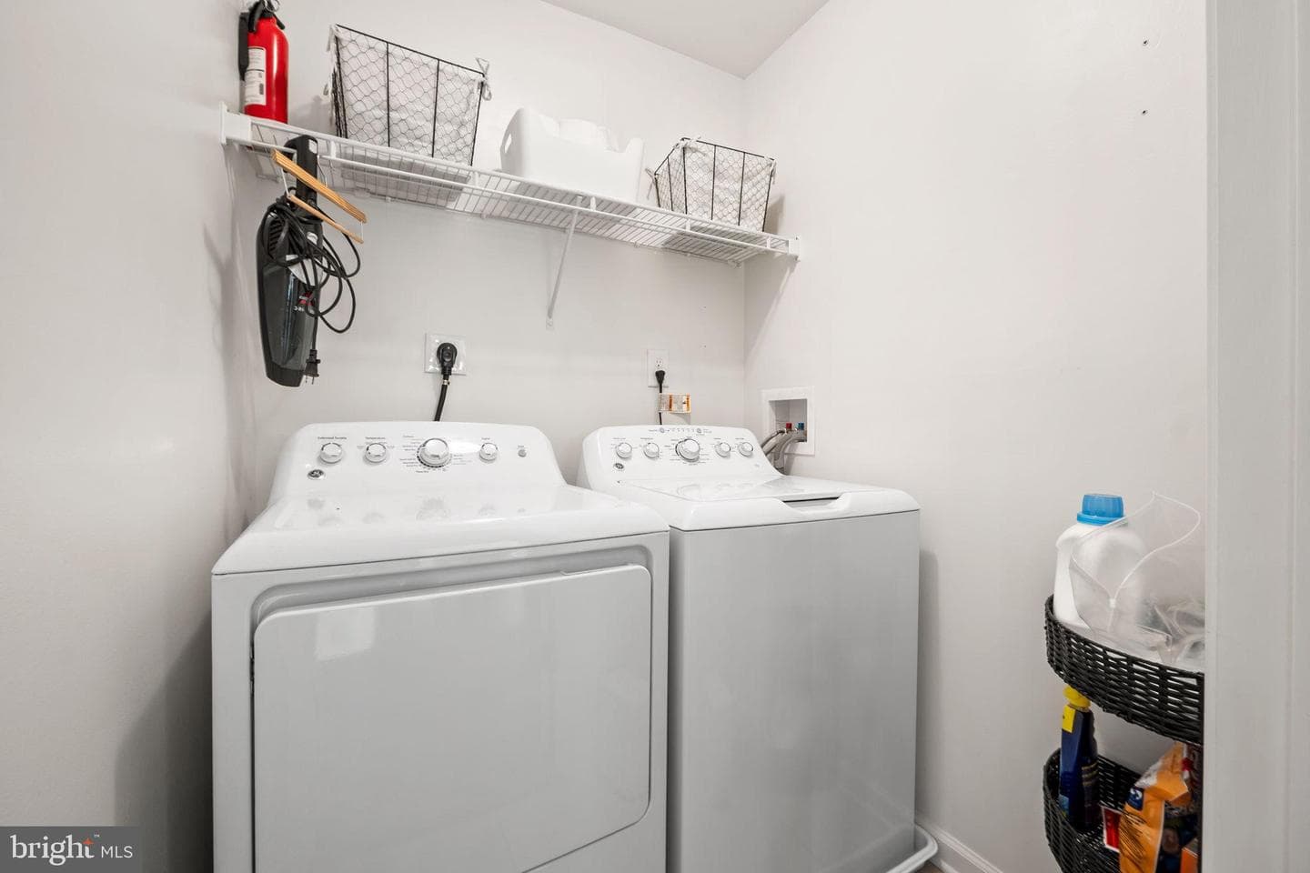 99 Nathaniel Drive photo 21