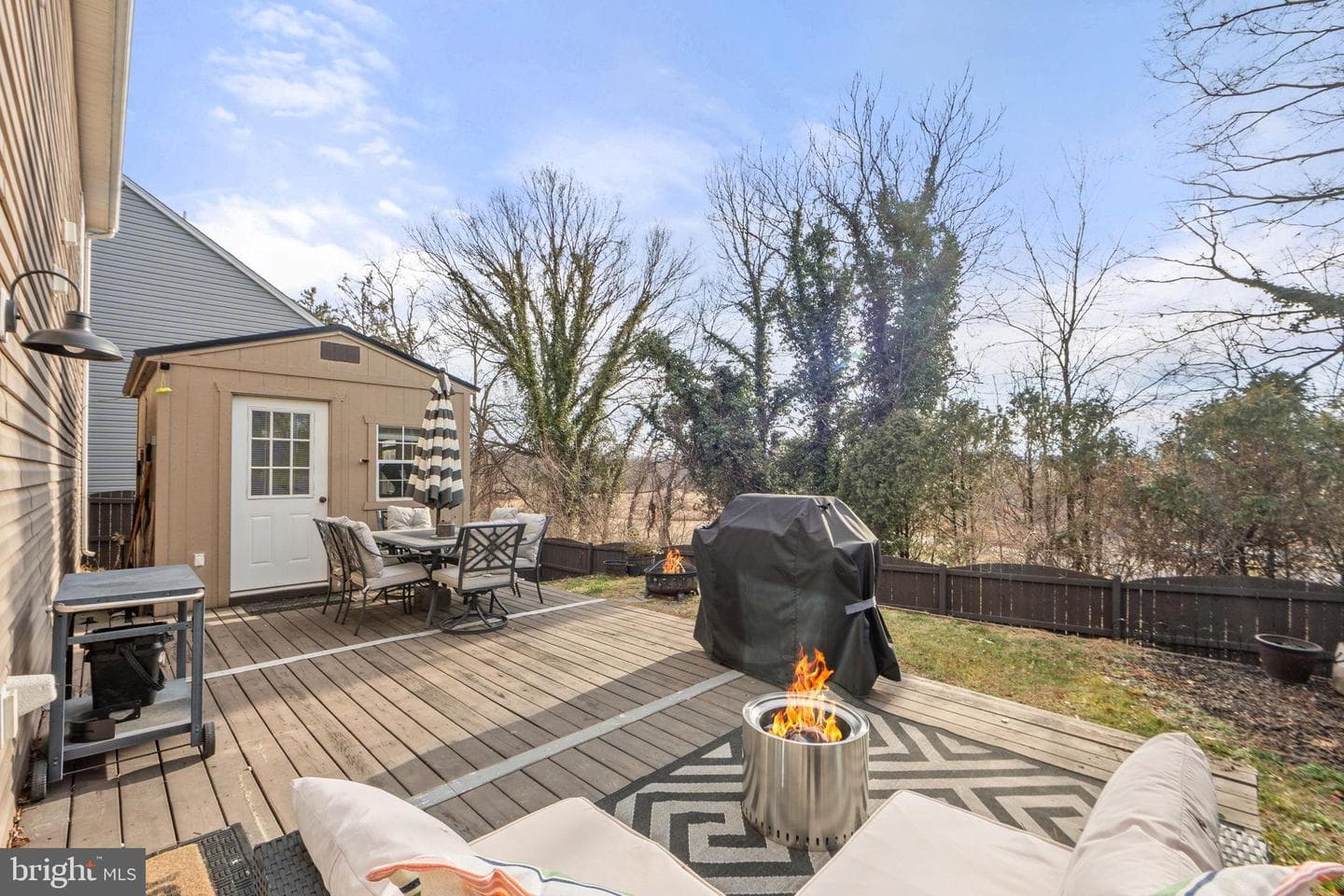 99 Nathaniel Drive photo 25