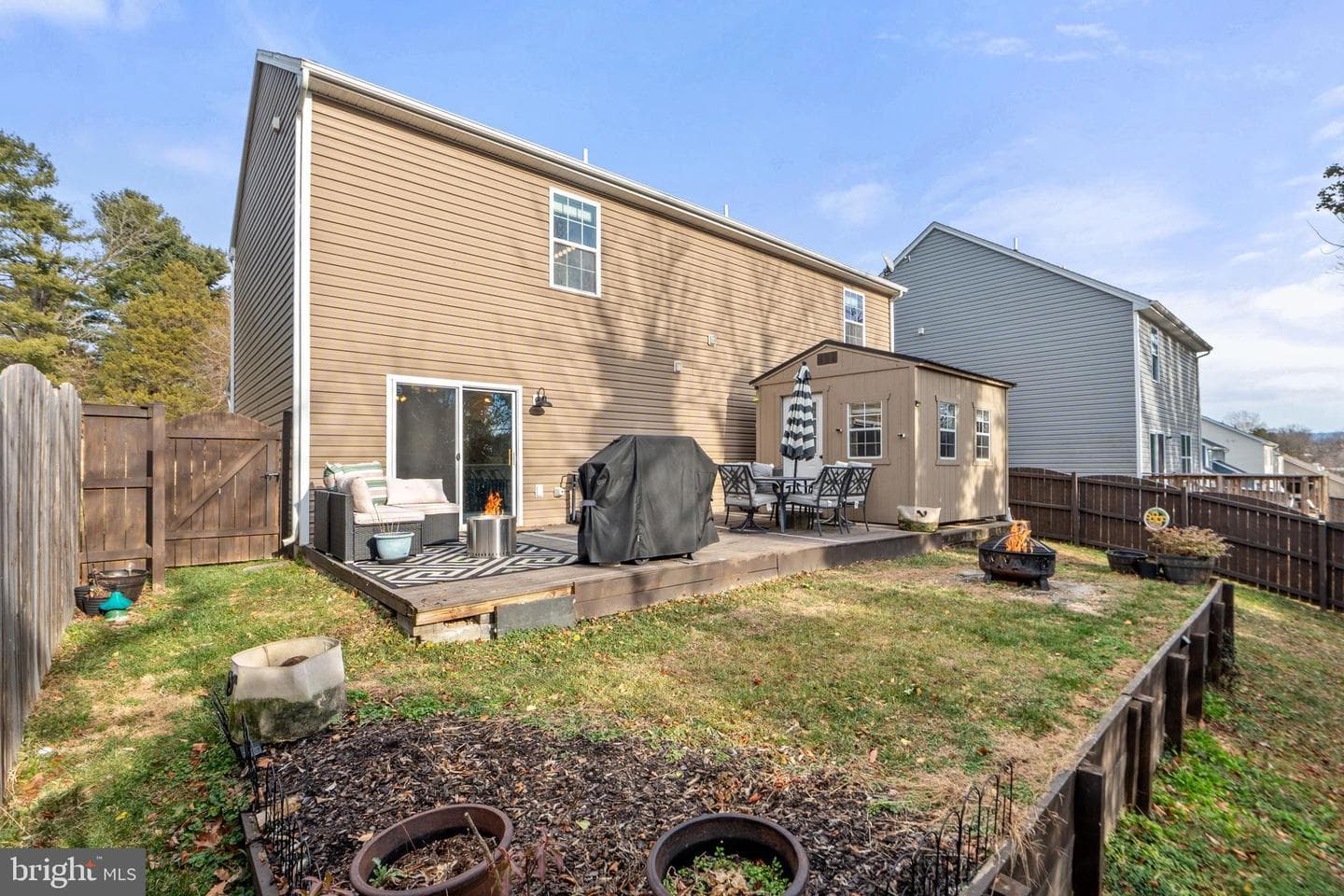 99 Nathaniel Drive photo 26
