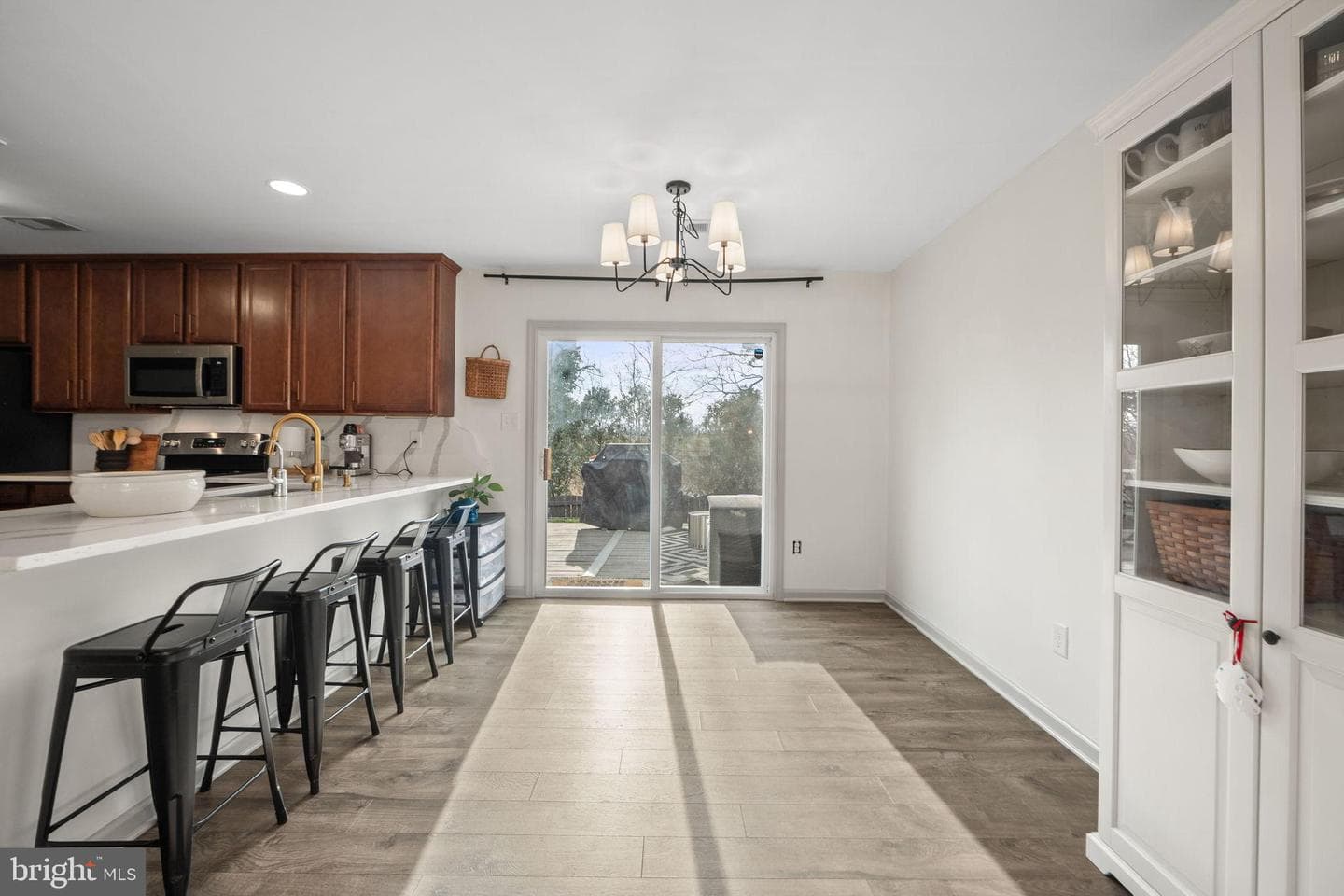 99 Nathaniel Drive photo 9