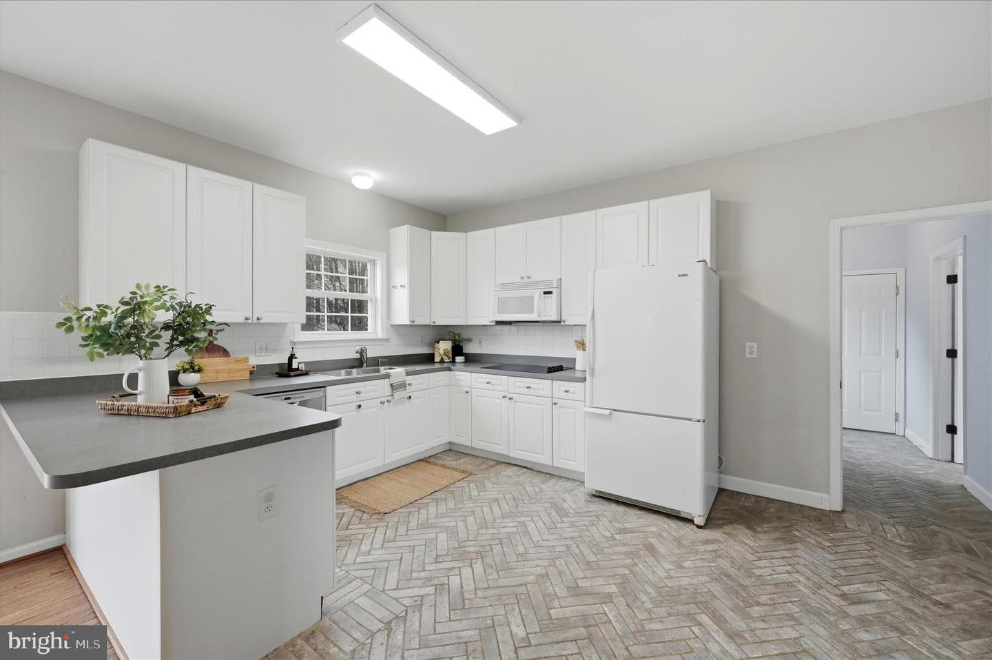 9 General Lawton Court photo 14