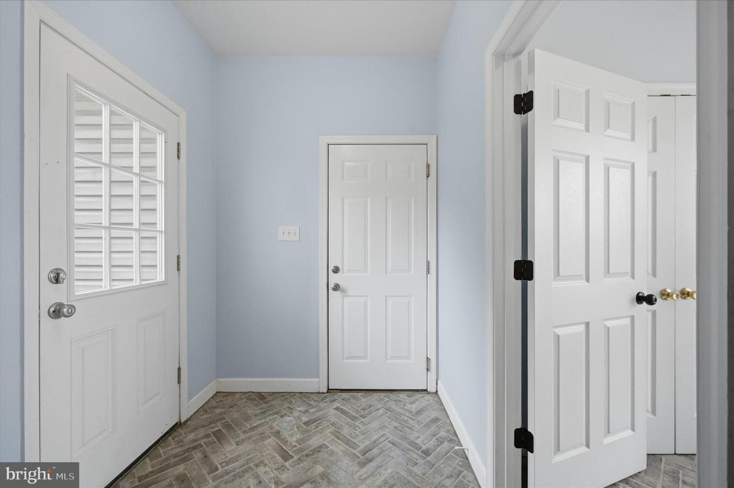 9 General Lawton Court photo 22